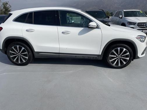Polar White 2023 Mercedes-Benz GLA 250 Base