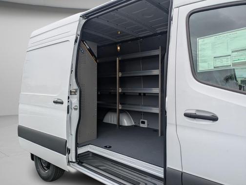 2026 Mercedes-Benz Sprinter 2500 Standard Roof