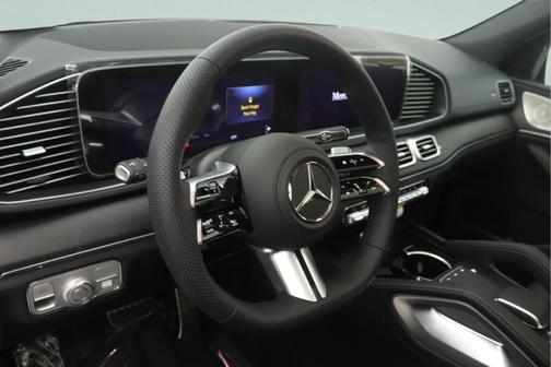 2956 / MANUFAKTUR 2026 Mercedes-Benz GLS 450 4MATIC