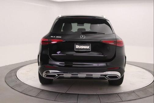 2025 Mercedes-Benz GLC 300 Base