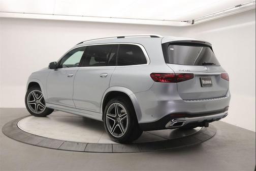 2025 Mercedes-Benz GLS 450 4MATIC