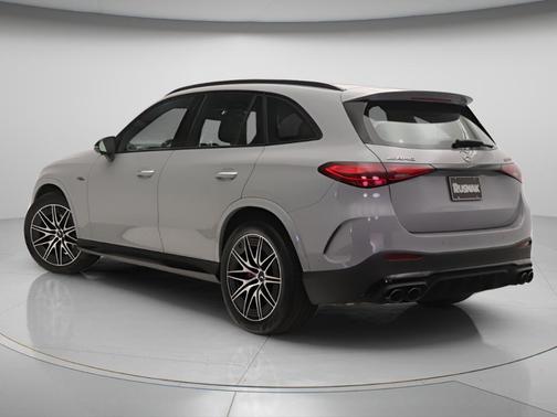 2956 / MANUFAKTUR 2026 Mercedes-Benz AMG GLC 43 Base