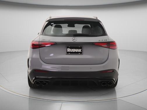 2956 / MANUFAKTUR 2026 Mercedes-Benz AMG GLC 43 Base