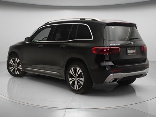 Black 2026 Mercedes-Benz GLB 250 Base