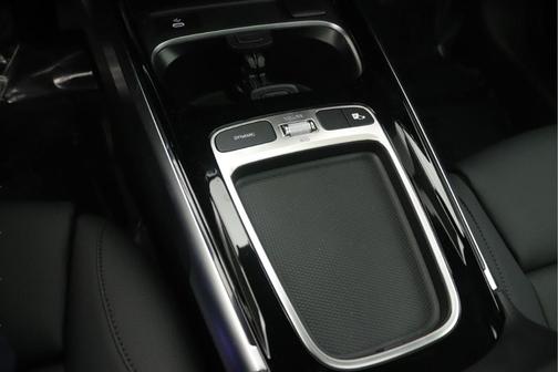 Black 2026 Mercedes-Benz GLB 250 Base