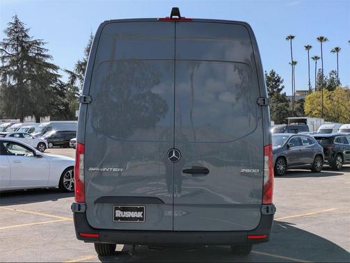 2025 Mercedes-Benz Sprinter 2500 High Roof 4-Cyl Diesel HO