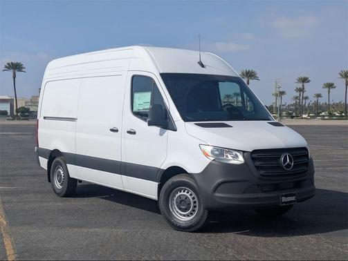 2025 Mercedes-Benz Sprinter 2500 Standard Roof