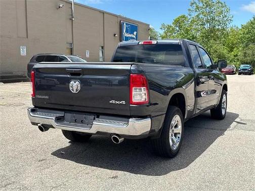 2021 RAM 1500 Big Horn Quad Cab 4x4 64' Box