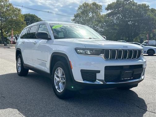 2022 Jeep Grand Cherokee L Laredo 4x4