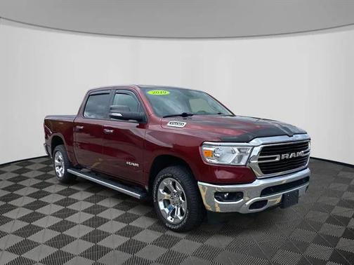 2019 RAM 1500 Big Horn/Lone Star Crew Cab 4x4 57' Box