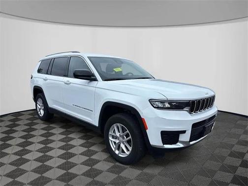 2023 Jeep Grand Cherokee L Laredo 4x4