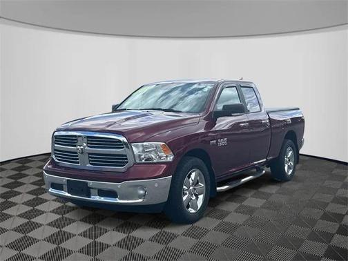 2017 RAM 1500 Big Horn Quad Cab 4x4 64' Box