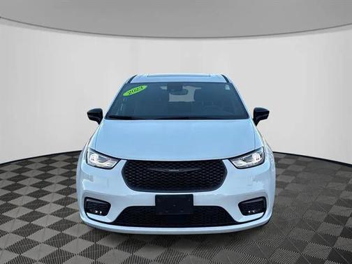 2023 Chrysler Pacifica Hybrid Limited
