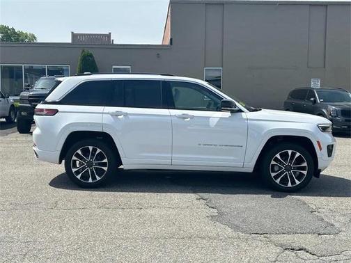2022 Jeep Grand Cherokee Overland 4x4