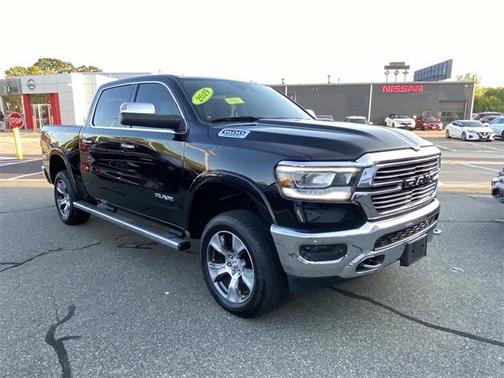 2019 RAM 1500 Laramie Crew Cab 4x4 57' Box