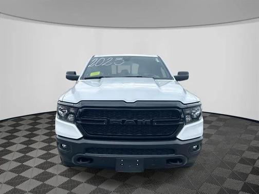 2023 RAM 1500 Tradesman Crew Cab 4x4 57' Box