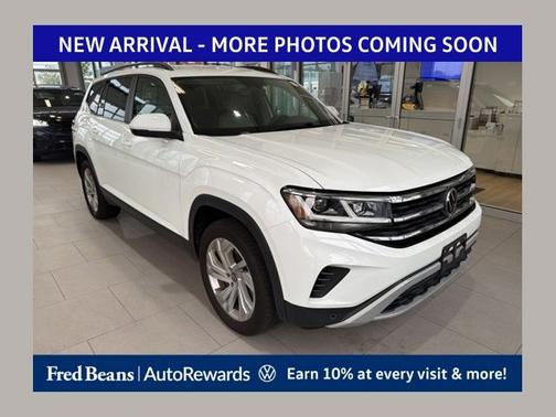 Pure White 2023 Volkswagen Atlas 3.6 SE w/ Technology