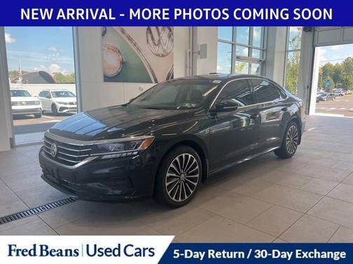2022 Volkswagen Passat 2.0T Limited Edition