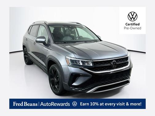 Platinum Gray Metallic 2023 Volkswagen Taos 1.5T SE