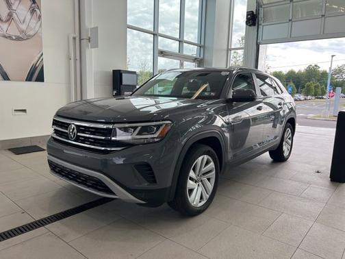 2022 Volkswagen Atlas Cross Sport 2.0T SE w/ Technology