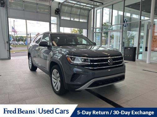 2022 Volkswagen Atlas Cross Sport 2.0T SE w/ Technology