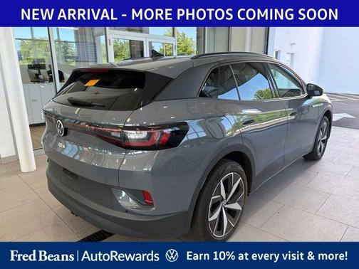 Pure Gray 2023 Volkswagen ID.4 Pro S