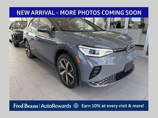 Pure Gray 2023 Volkswagen ID.4 Pro S