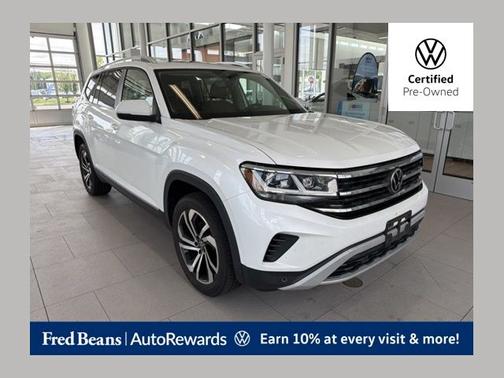 Opal White Pearl Effect 2023 Volkswagen Atlas 3.6 SEL