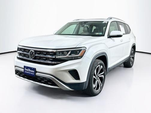 Opal White Pearl Effect 2023 Volkswagen Atlas 3.6 SEL