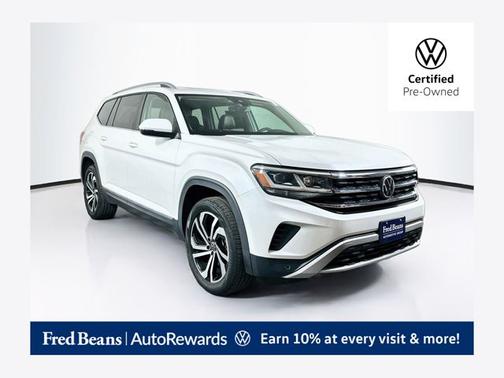 Opal White Pearl Effect 2023 Volkswagen Atlas 3.6 SEL