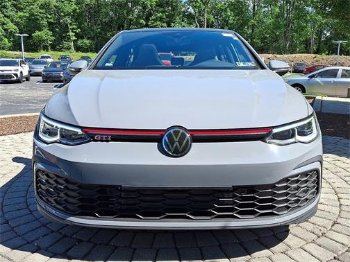 2024 Volkswagen Golf GTI 2.0T SE