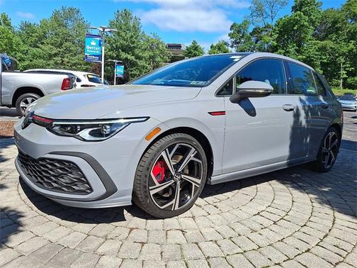 2024 Volkswagen Golf GTI 2.0T SE