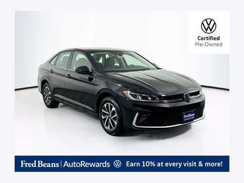 Deep Black Pearl Effect 2025 Volkswagen Jetta 1.5T S