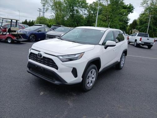 2025 Toyota RAV4 LE