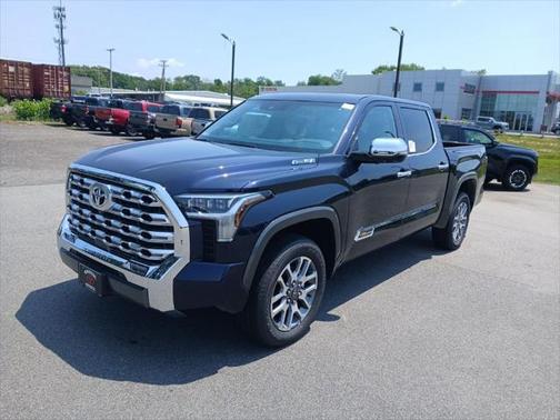 2025 Toyota Tundra Hybrid 1794 Edition