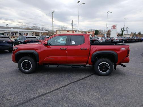 2025 Toyota Tacoma TRD Off Road