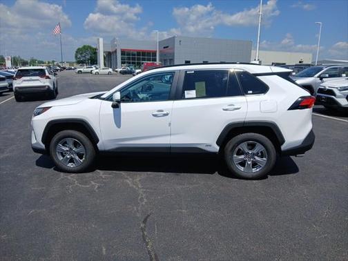 2025 Toyota RAV4 Hybrid XLE