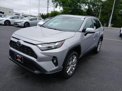 2025 Toyota RAV4 XLE Premium