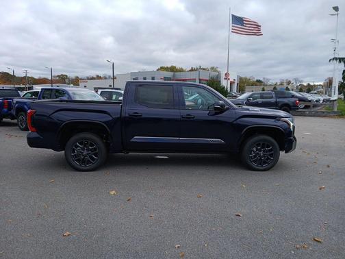 2026 Toyota Tundra Hybrid Platinum