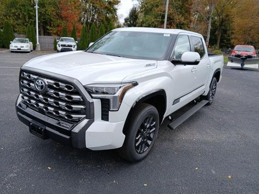 2026 Toyota Tundra Hybrid Platinum