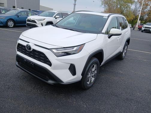 2025 Toyota RAV4 XLE
