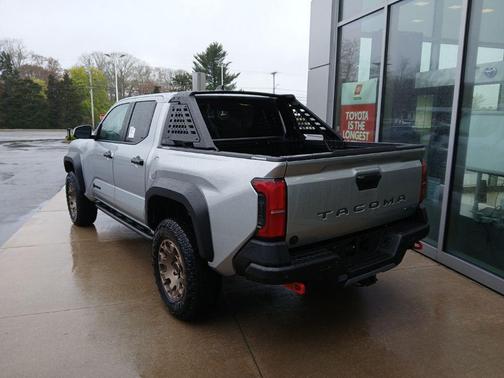 2025 Toyota Tacoma Hybrid 