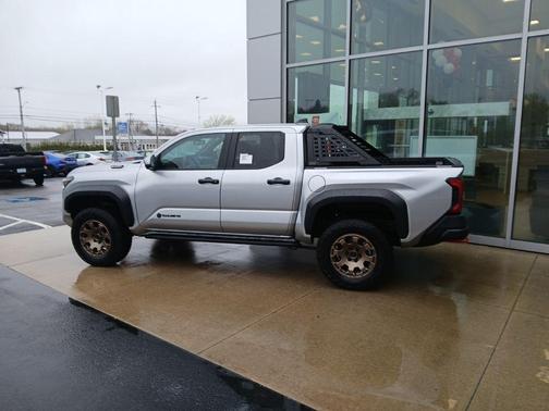 2025 Toyota Tacoma Hybrid 