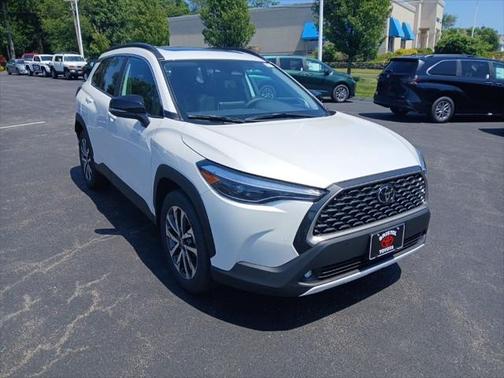 2025 Toyota Corolla Cross XLE