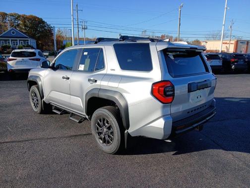 2025 Toyota 4Runner SR5