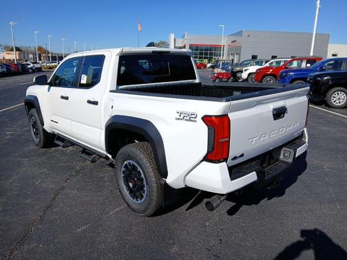 2025 Toyota Tacoma TRD Off-Road