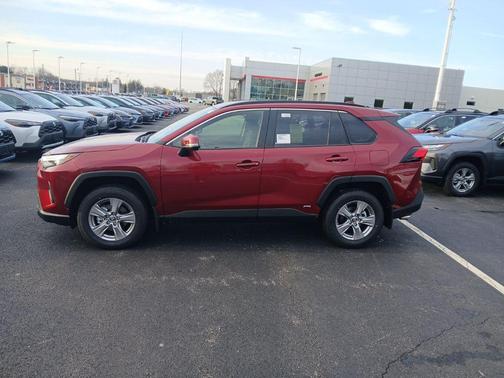 2025 Toyota RAV4 Hybrid LE