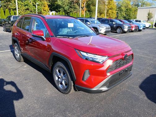 2025 Toyota RAV4 Hybrid LE