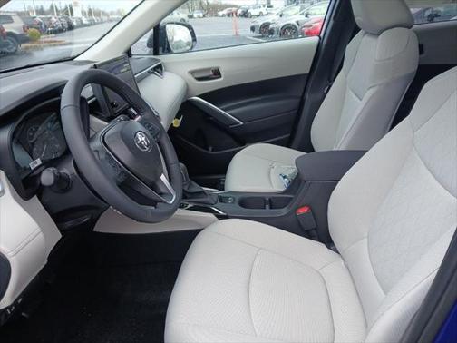 2025 Toyota Corolla Cross LE