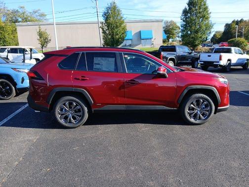 2025 Toyota RAV4 Hybrid XLE Premium